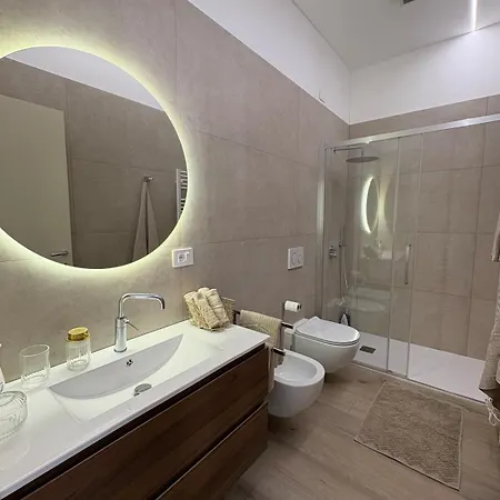 Apartament Charming Flat - 7 Attractions At Metro1 *